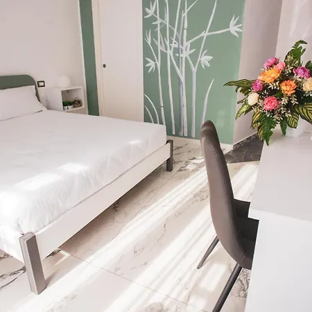 Elly's Bed and breakfast 4*