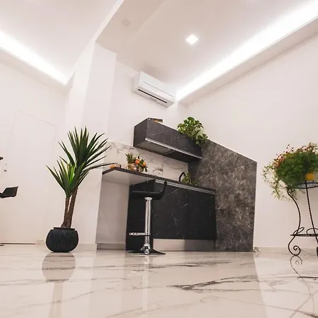 Bed and breakfast Elly's 4*